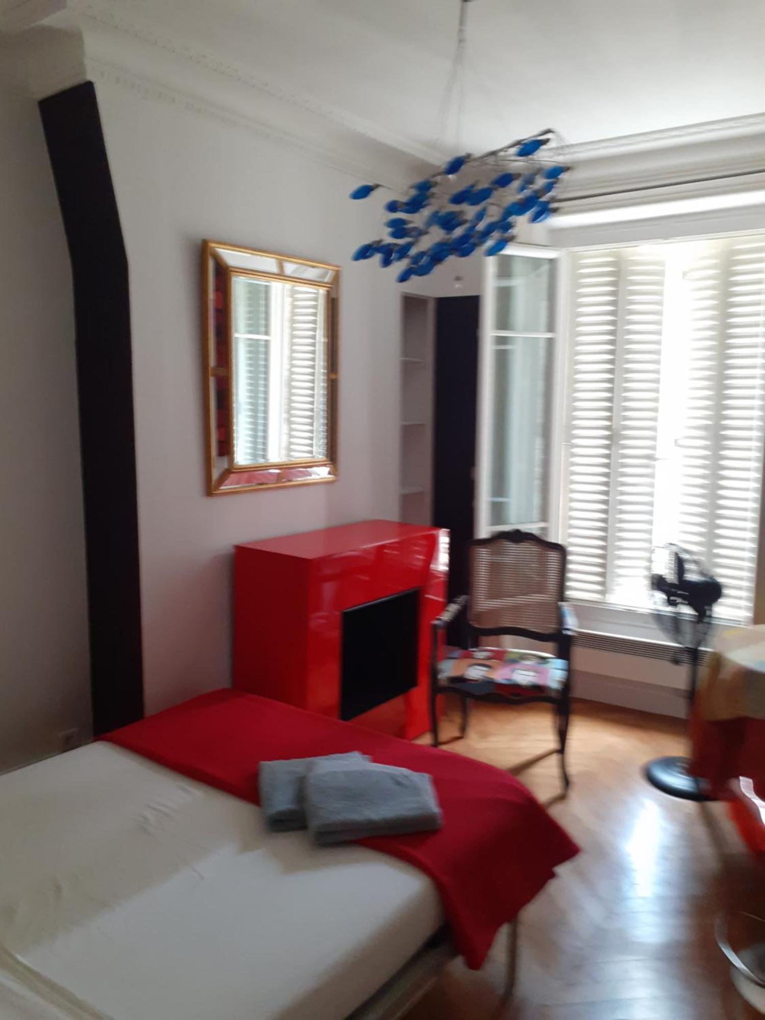 ベッド＆ブレックファースト パリ センター Bed & Breakfast エクステリア 写真